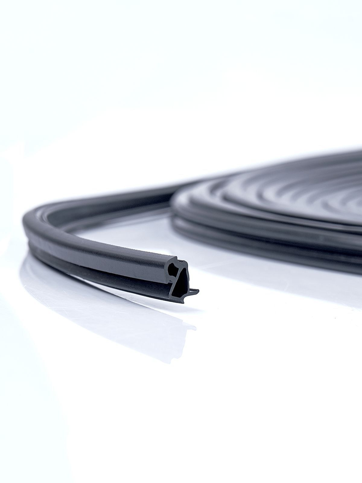 Уплотнитель для ремонта окон пвх 228. 253 черный. Уплотнитель для окон пвх 228 усиленный черный semperit. Semperit уплотнитель для окон пвх. Уплотнитель для окон пвх 228.