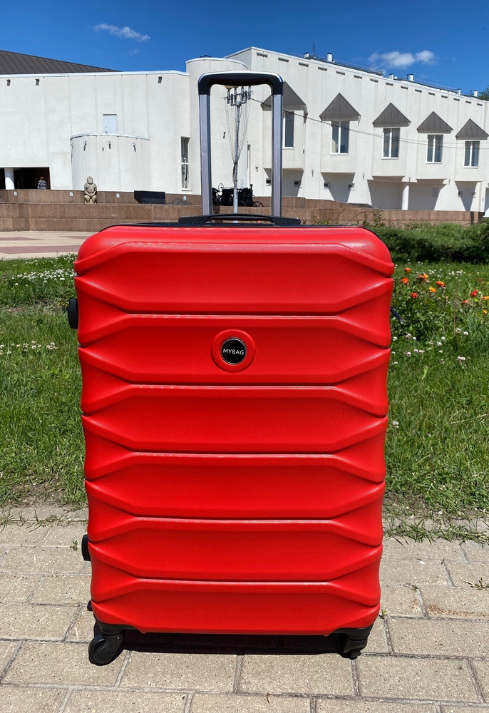 Чемодан большой красный из полипропилена чемодан размер L  #1