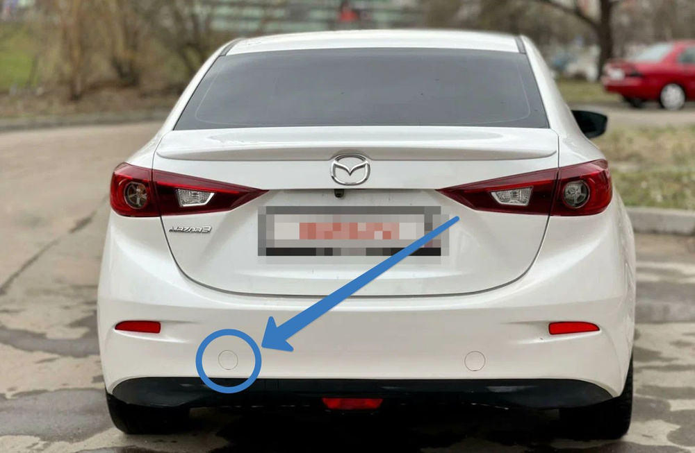 Темно-серая левая заглушка заднего бампера Mazda 3 BM седан (2013-2018) артикул BHN150EL1BB  #1