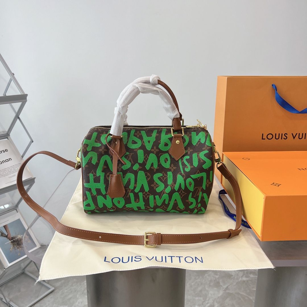 Louis Vuitton Сумка на плечо кросс-боди #1