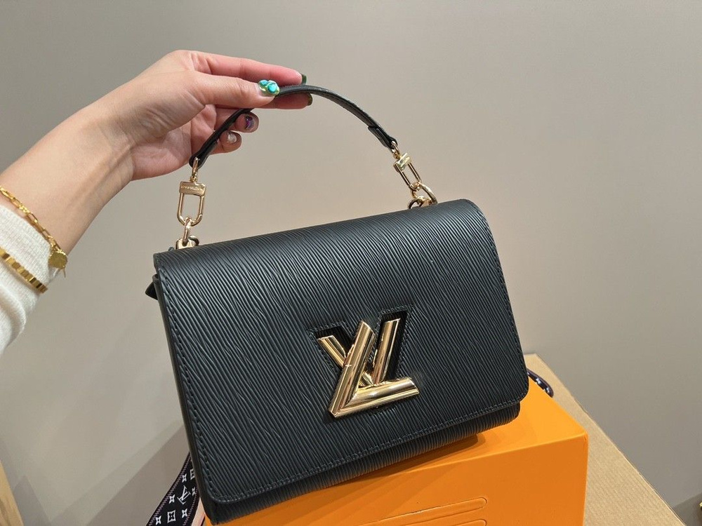Сумка клатч louis vuitton felicie. Louis vuitton felicie клатч. Луи витон клатч. Луи витон клатч. Луи витон клатч.