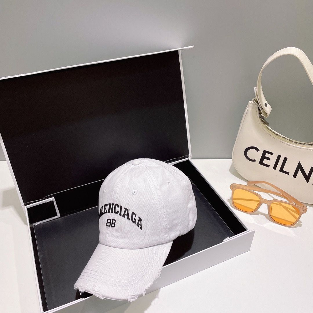 Бейсболка Balenciaga - купить с доставкой по выгодным ценам в интернет ...