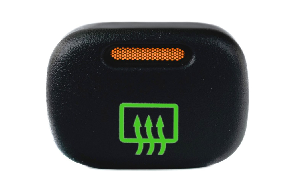 Кнопка включения обогрева заднего стекла с зеленой подсветкой и ...