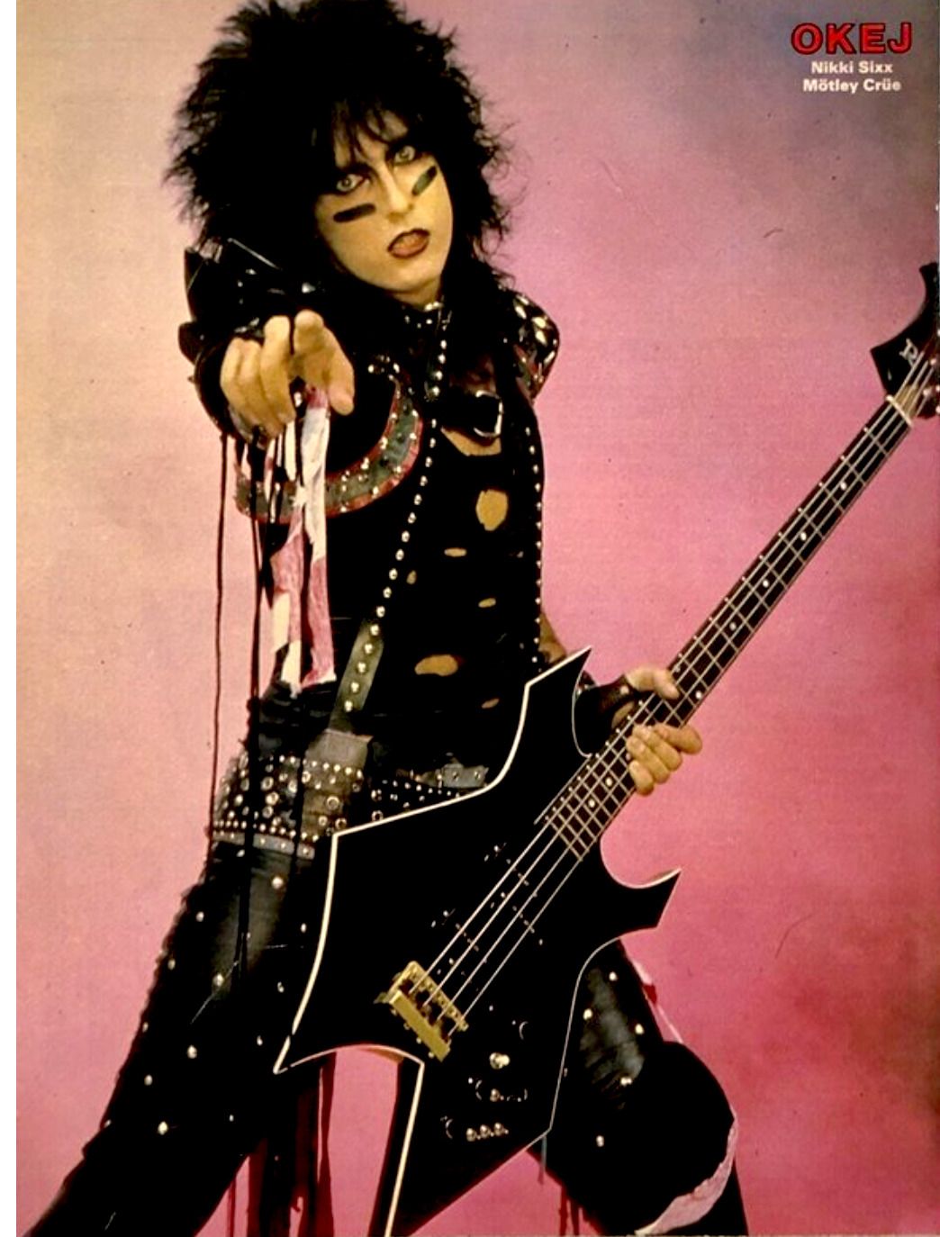 nikki sixx motley crue net worth