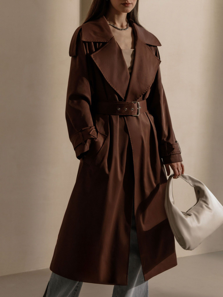 длинное кожаное пальто шоколадного цвета