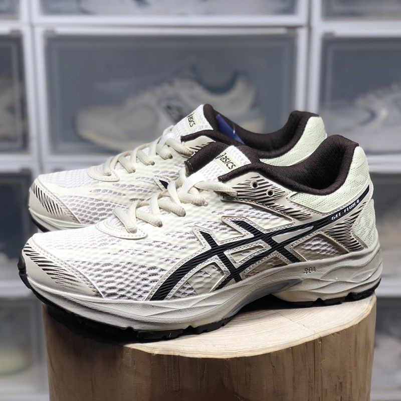 Кроссовки ASICS #1