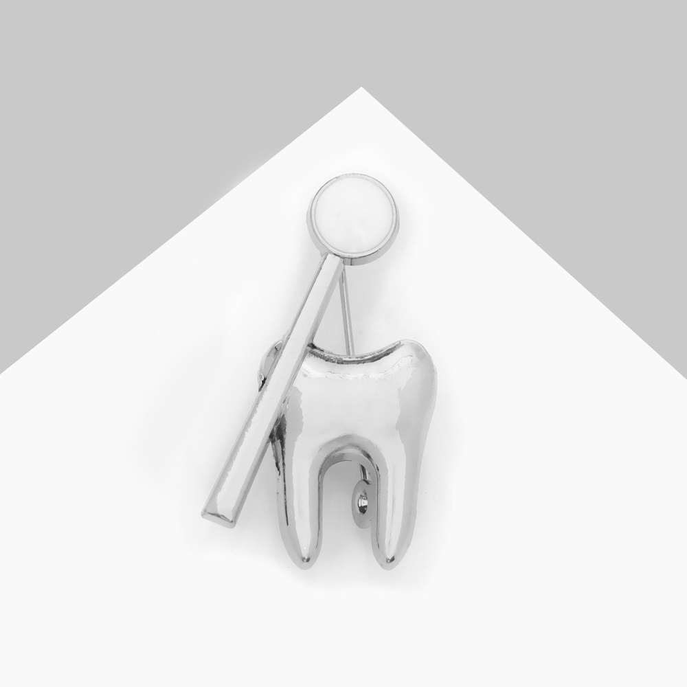 Брошь "Зуб с зеркалом", цвет белый в серебре - купить с доставкой по выгодным ценам в интернет-магазине OZON (202859989)