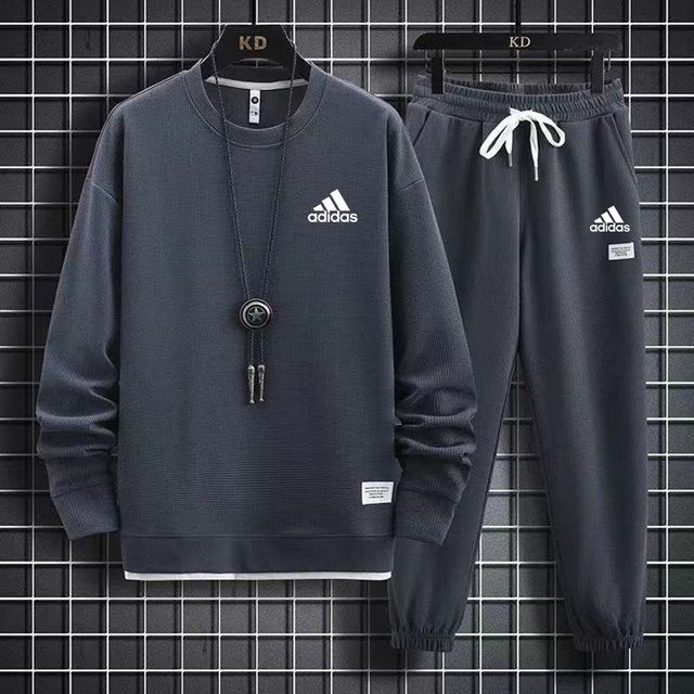 Костюм спортивный adidas #1