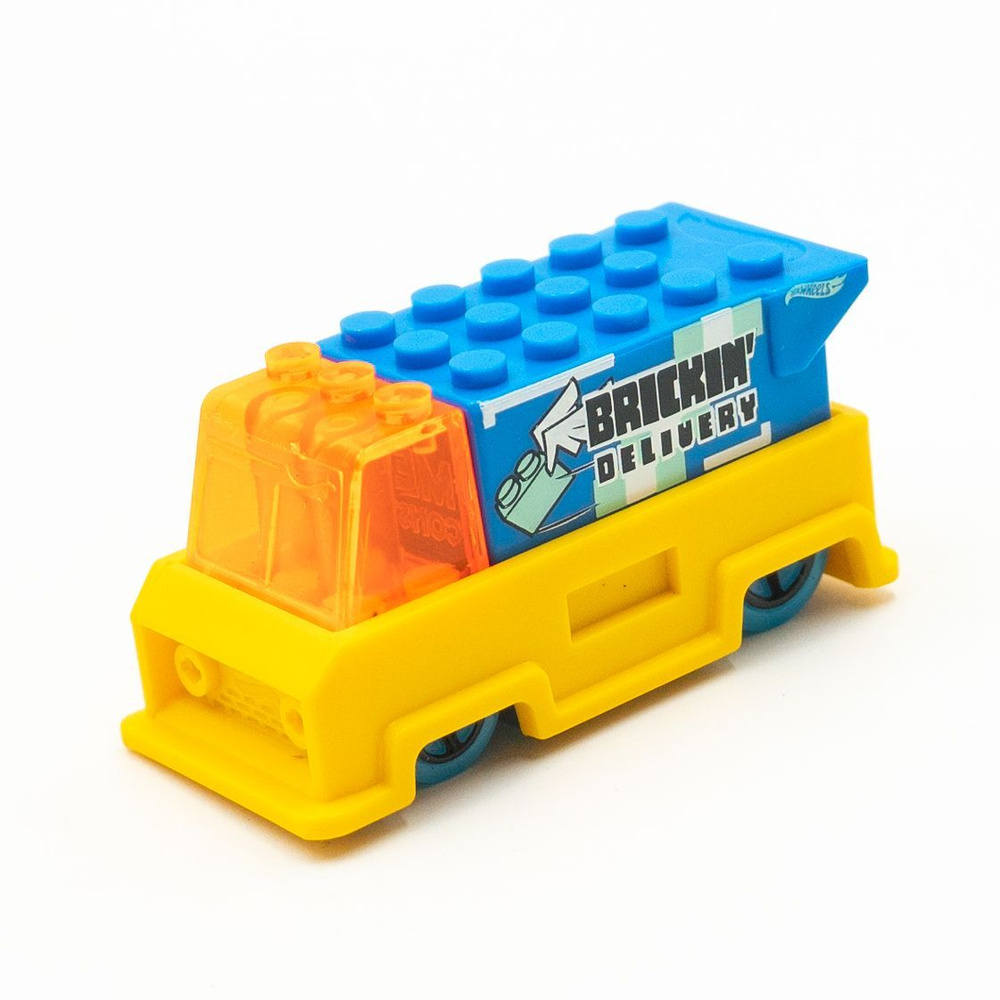 Машинка КАК ЛЕГО ТОЛЬКО Hot Wheels Brickin Delivery Коллекционная