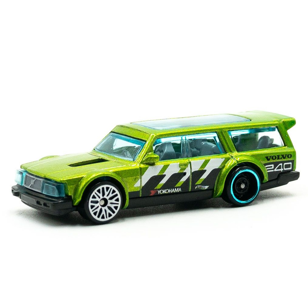 Машинка Hot Wheels СОБАКИ В БАГАЖНИКЕ Volvo 240 Drift Wagon
