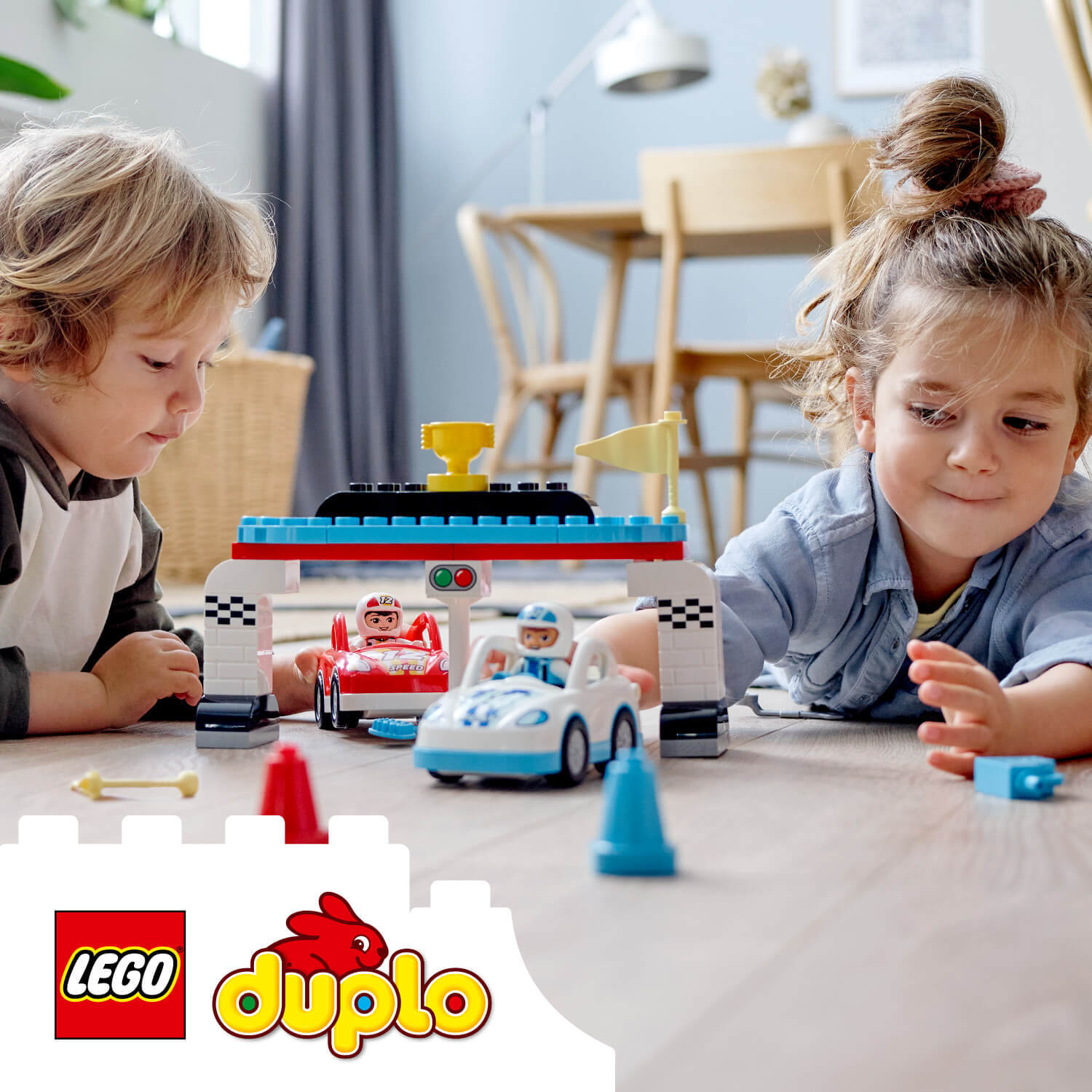 Конструктор LEGO Duplo Town 10947 Гоночные машины - купить с доставкой по  выгодным ценам в интернет-магазине OZON (518284880)