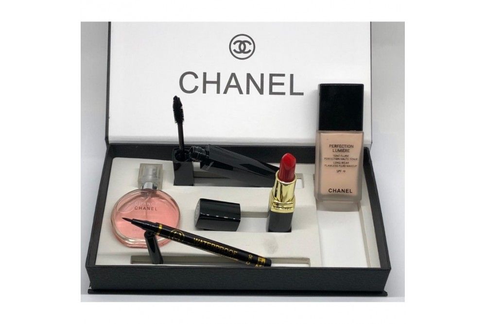 CHANEL MAKEUPコスメセット　非売品ミニバッグ付き CHANEL Набор косметики для макияжа/6в1 купить на OZON по низкой