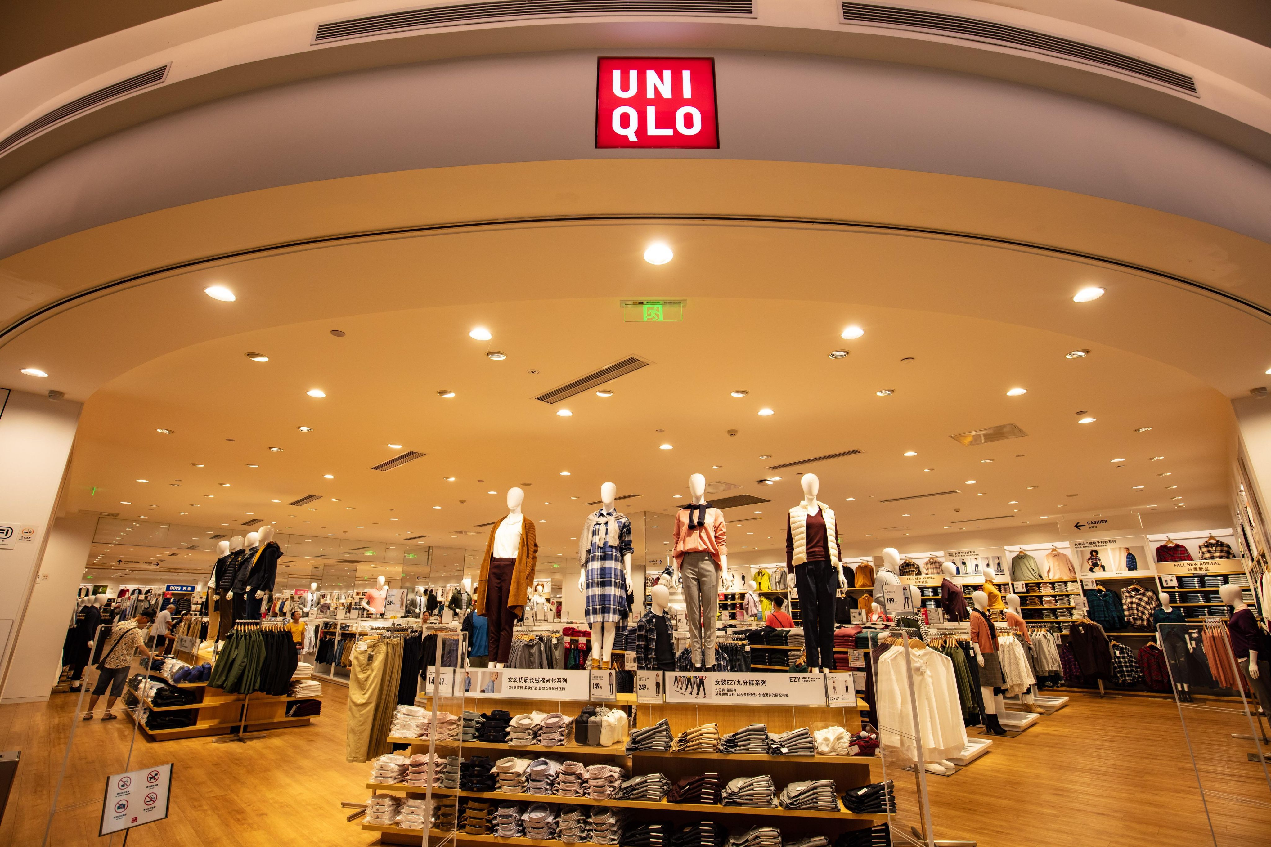Юникло дубай. Uniqlo dubai. Uniqlo dubai. Uniqlo в дубай молле. Uniqlo dubai.