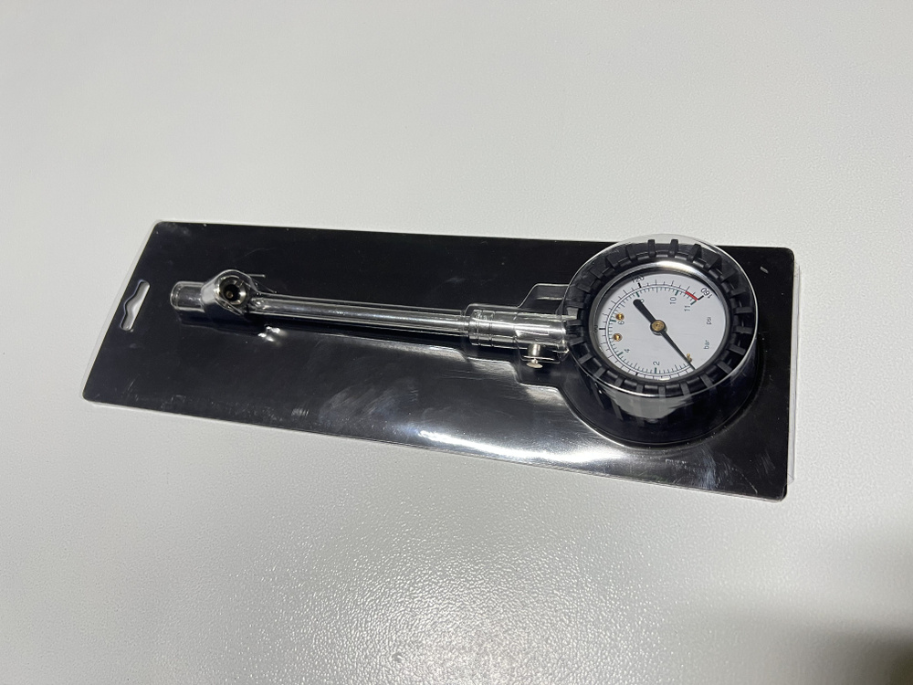 Манометр автомобильный для шин прорезиненный до 11 PSI для всех авто ...