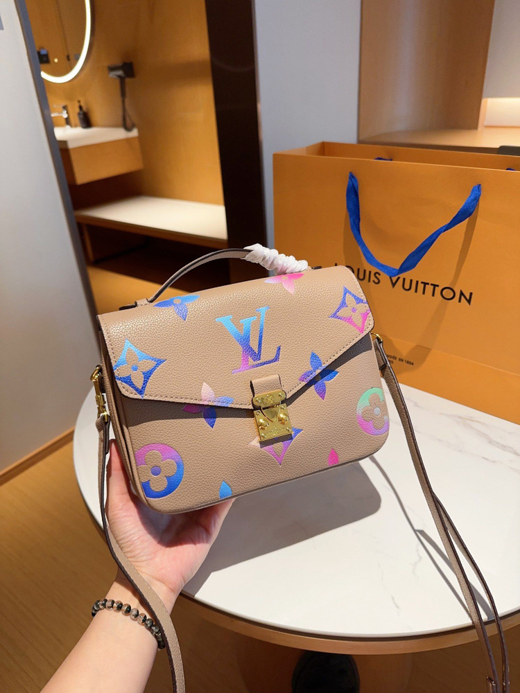 Louis Vuitton Сумка на плечо #1