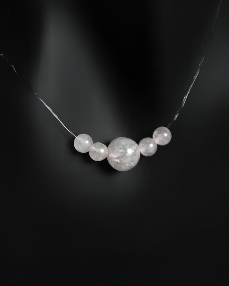 Чокер-невидимка Розовый кварц, вариант №3 - натуральный камень, длина ...