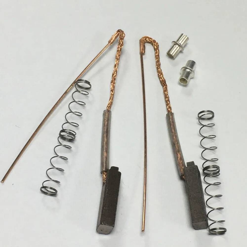 Ремонтный комплект щеток в реле регулятор 6*4*17.5 для генератора BOSCH ...