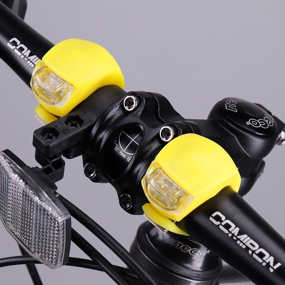 Фонарь LED в силиконовом корпусе на руль велосипеда, скутера, на шлем, питание от батареек, набор из 2 штук в блистере, желтый Фонарь LED в силиконовом корпусе на руль велосипеда, скутера, на шлем, питание от батареек, набор из 2 штук в блистере, желтый