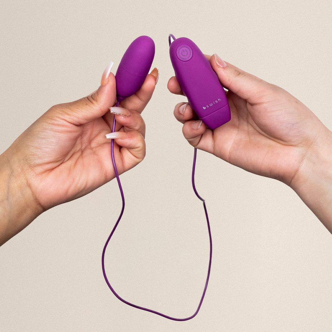 Pornografiya va fotosuratlar Ormon chetida semiz ayol bilan jinsiy aloqa