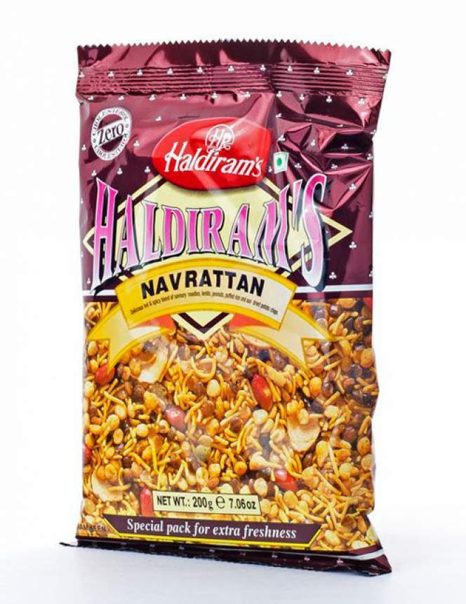 НАВРАТТАН - Пряная смесь из колотого нута, арахиса и сушеных картофельных чипсов. 200 г. Navaratan  #1