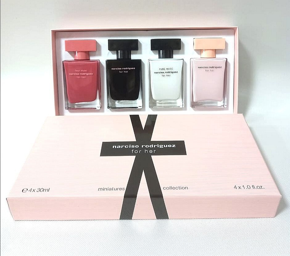 Narciso Rodriguez for her 4x30 ml подарочный парфюмерный набор