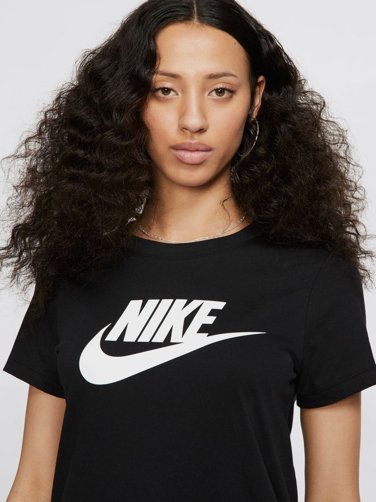 Nike icon futura tee hotsell