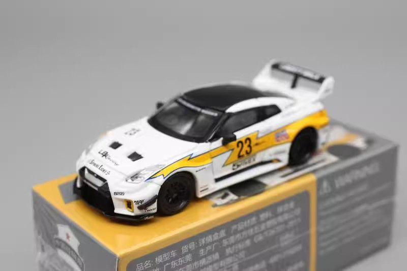 Модель коллекционная MiniGT 1/64 NISSAN GT-R R35 Liberty Walk 35GT