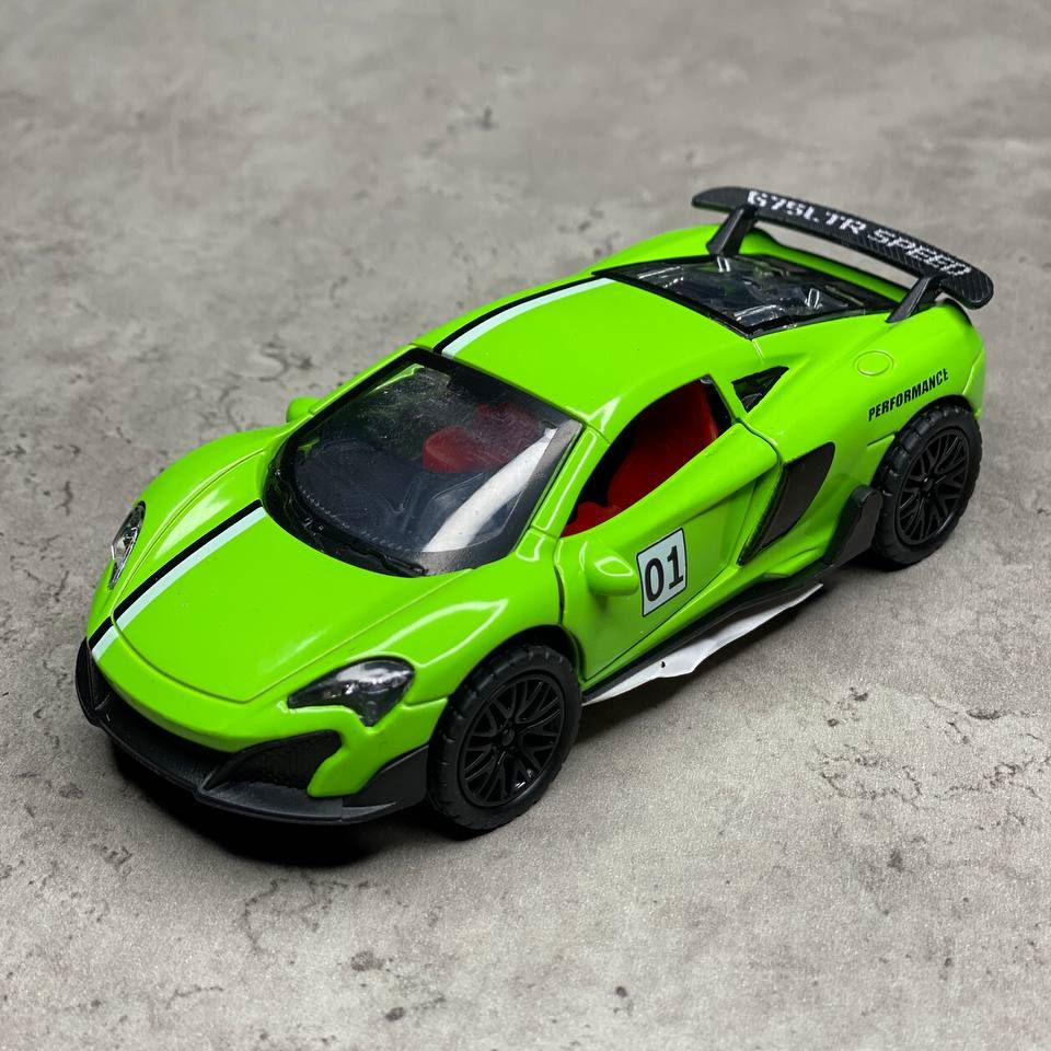 Металлическая машинка McLAREN 675LT COUPE Макларен Купе, инерционная, цвет  зеленый с рисунком