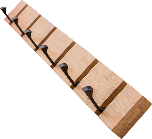 деревянные вешалки для пальто в ряд