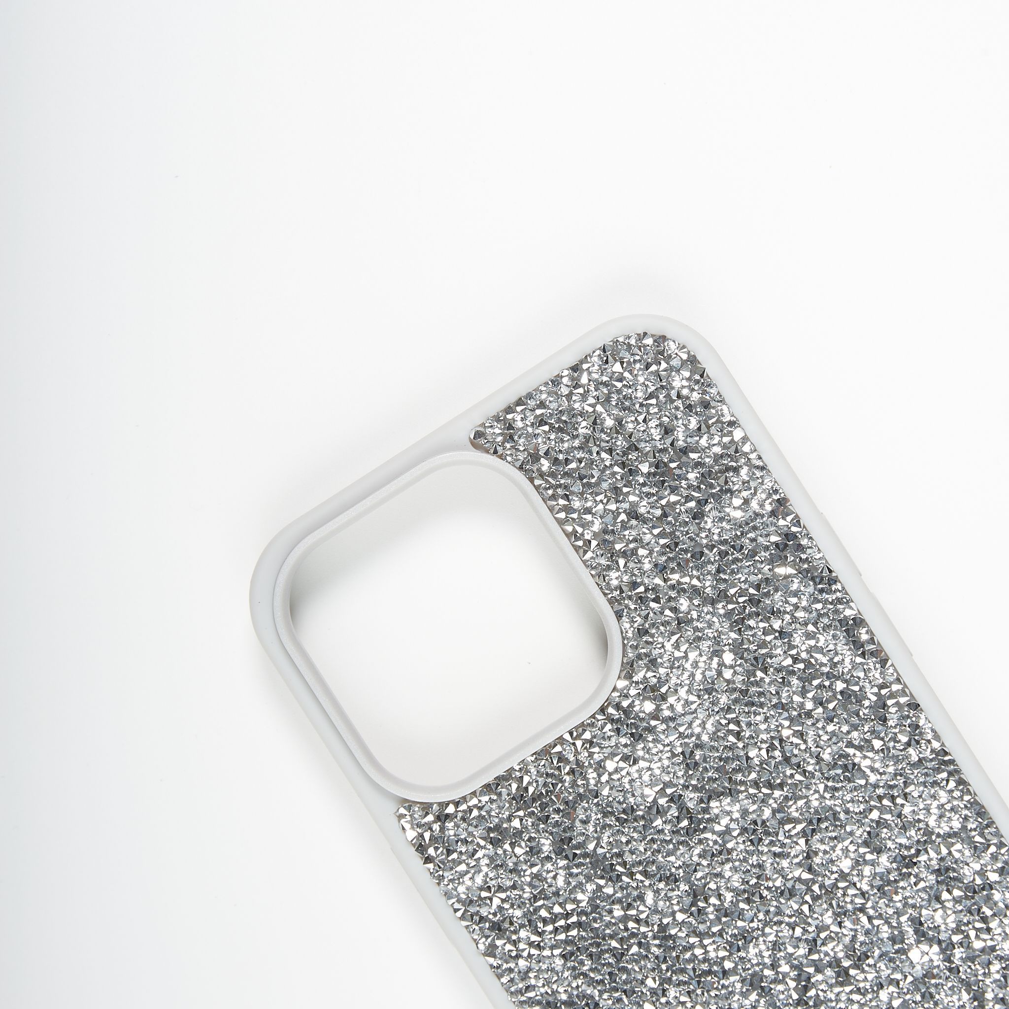 Чехол на Айфон 15 Про Сваровски / Кейс iPhone 15 Pro Swarovski /  Серебристый - купить с доставкой по выгодным ценам в интернет-магазине OZON  (1231507512)