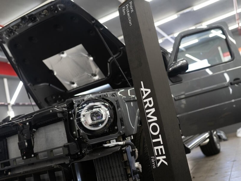 Полиуретановая антигравийная пленка для защиты фар, бампера Armotek ...