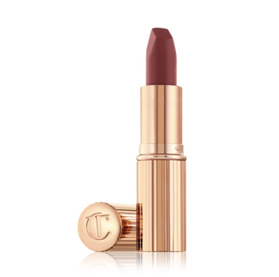 Charlotte Tilbury Матовая губная помада MATTE REVOLUTION (M.I.KISS) 3,5 гр #1