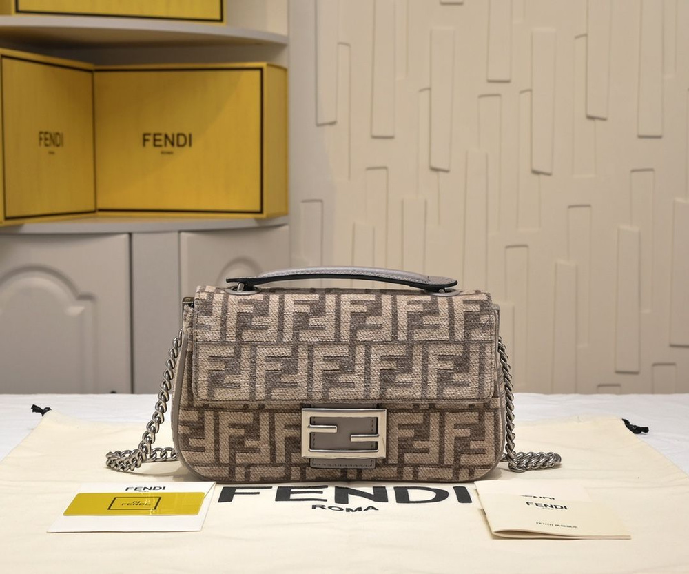 Fendi Сумка #1