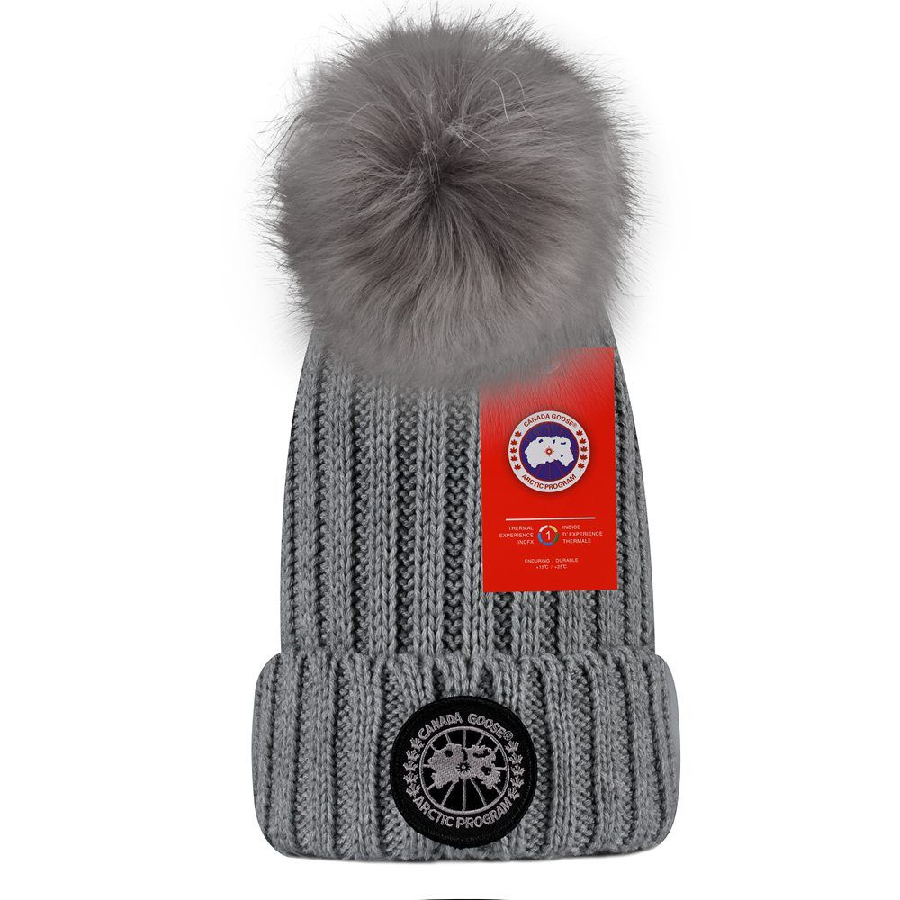 Шапка CANADA GOOSE #1