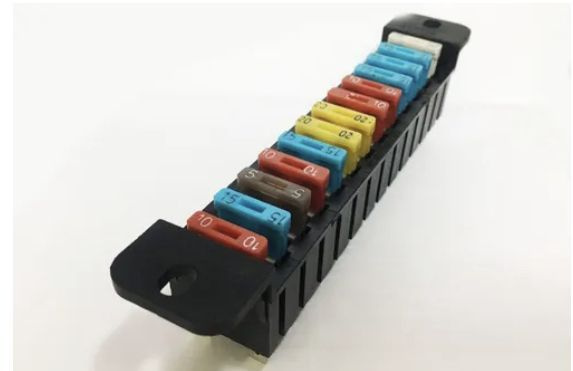 Монтажный блок предохранителей для ВАЗ 2101-2106, ЛАДА 4Х4, НИВА ЛЕГЕНД ...