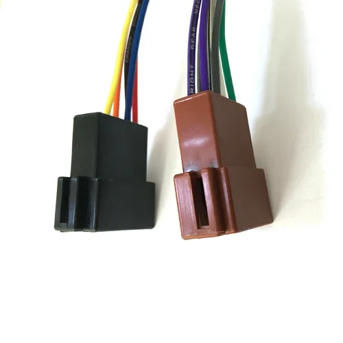 Удлинительный переходной кабель для автомобильной магнитолы Peugeot (пластик + металл)