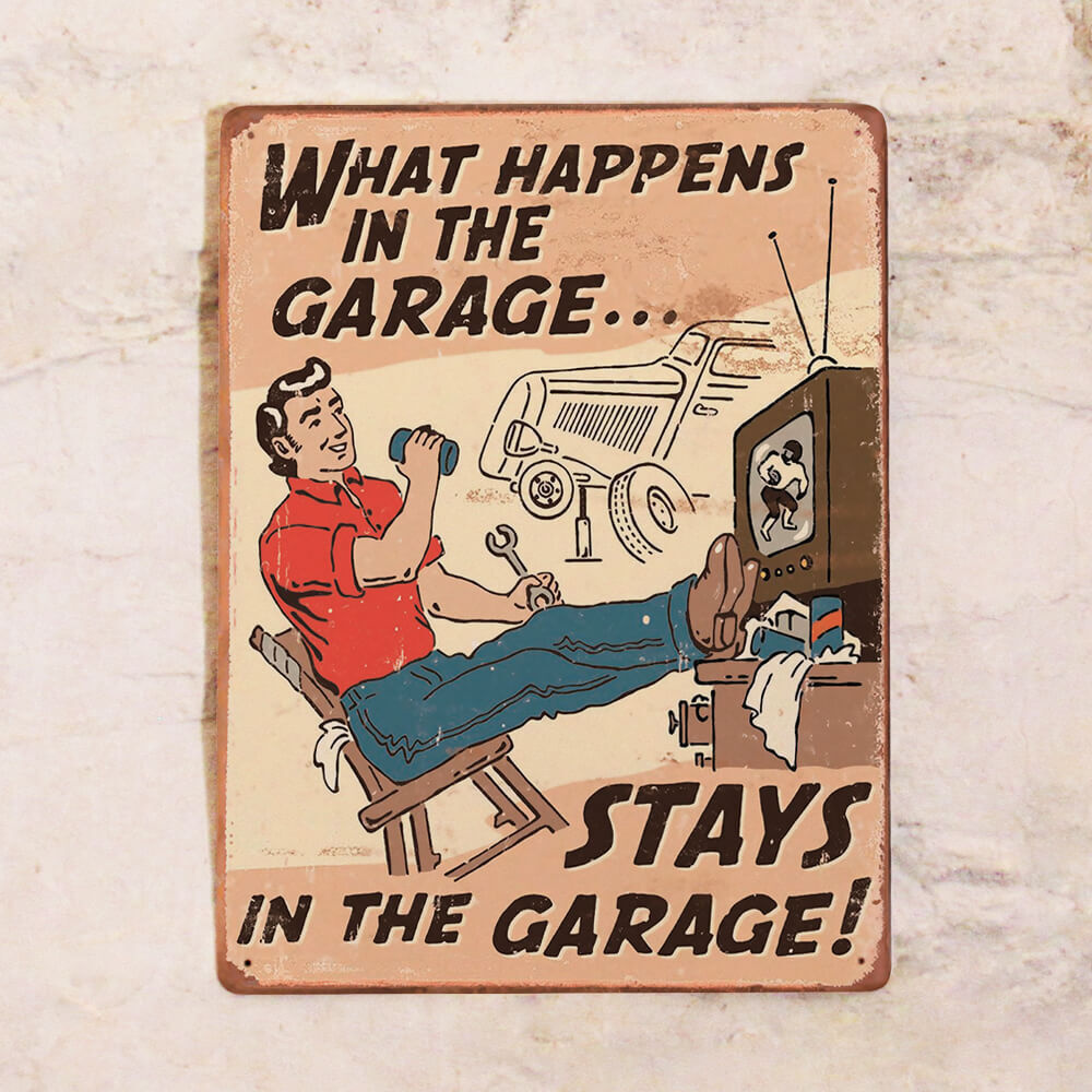 Жестяная табличка What happens in the garage, металл, 15х22,5 см #1