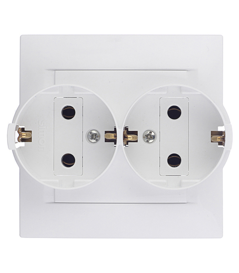 Розетка с рамкой Simon 15 1590459-030 двойная скрытая установка белая с ...