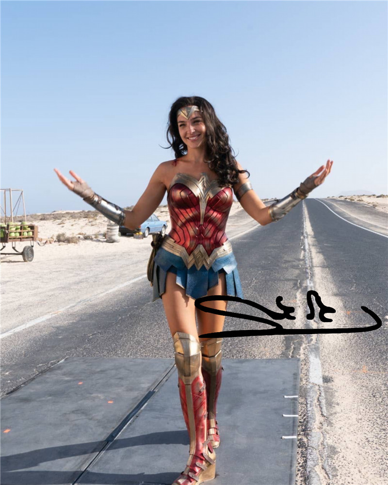 Майлы анал жалаңаш Барби 18