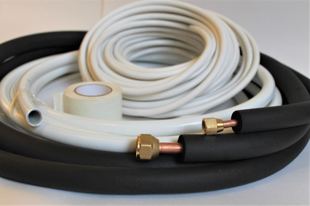 Фреоновая трасса с металлопластиковой дренажной трубой,утеплителем и ...