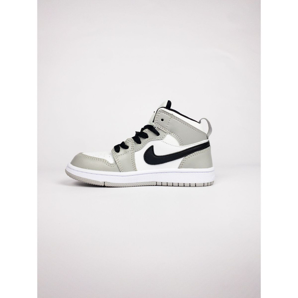 Nike Air Jordan 1 OZON 1235622142