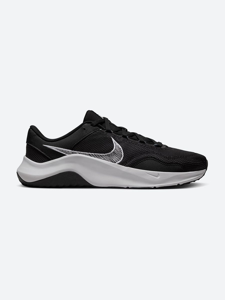 Nike shop essential black