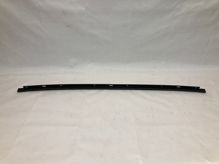 Уплотнитель порога передней двери ВАЗ 2123 Шеви Нива (Chevrolet Niva ...