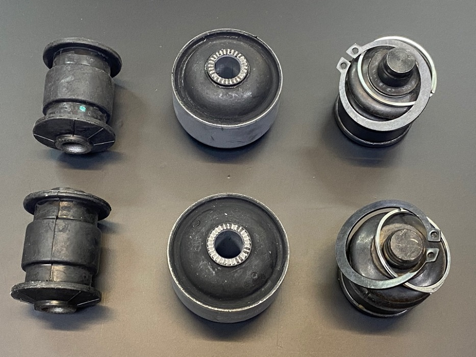 Комплект из 4 передних сайлентблоков +2 шаровые Subaru R2. RC1 20202 ...