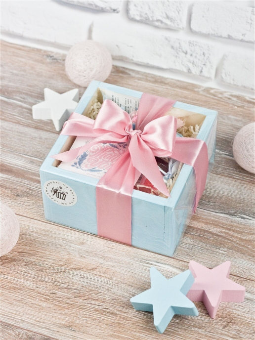 Подарочный набор женский "Зефирное небо" в деревянном ящике Wonder me box - Оригинальный подарок женщине: #1