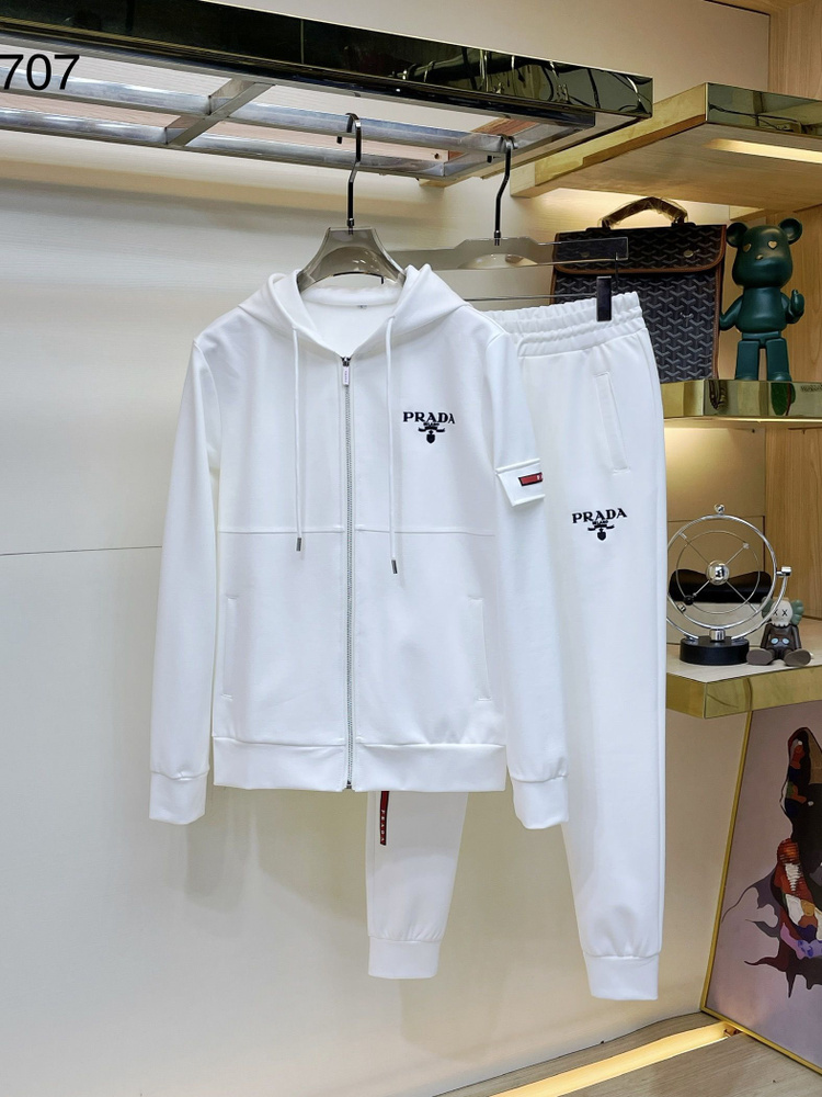 Спортивный костюм Prada — купить в интернет-магазине OZON с быстрой доставкой