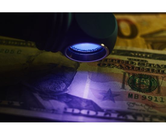 Мультифонарь Armytek Wizard C2 WUV Белый и ультрафиолет, F08901UF