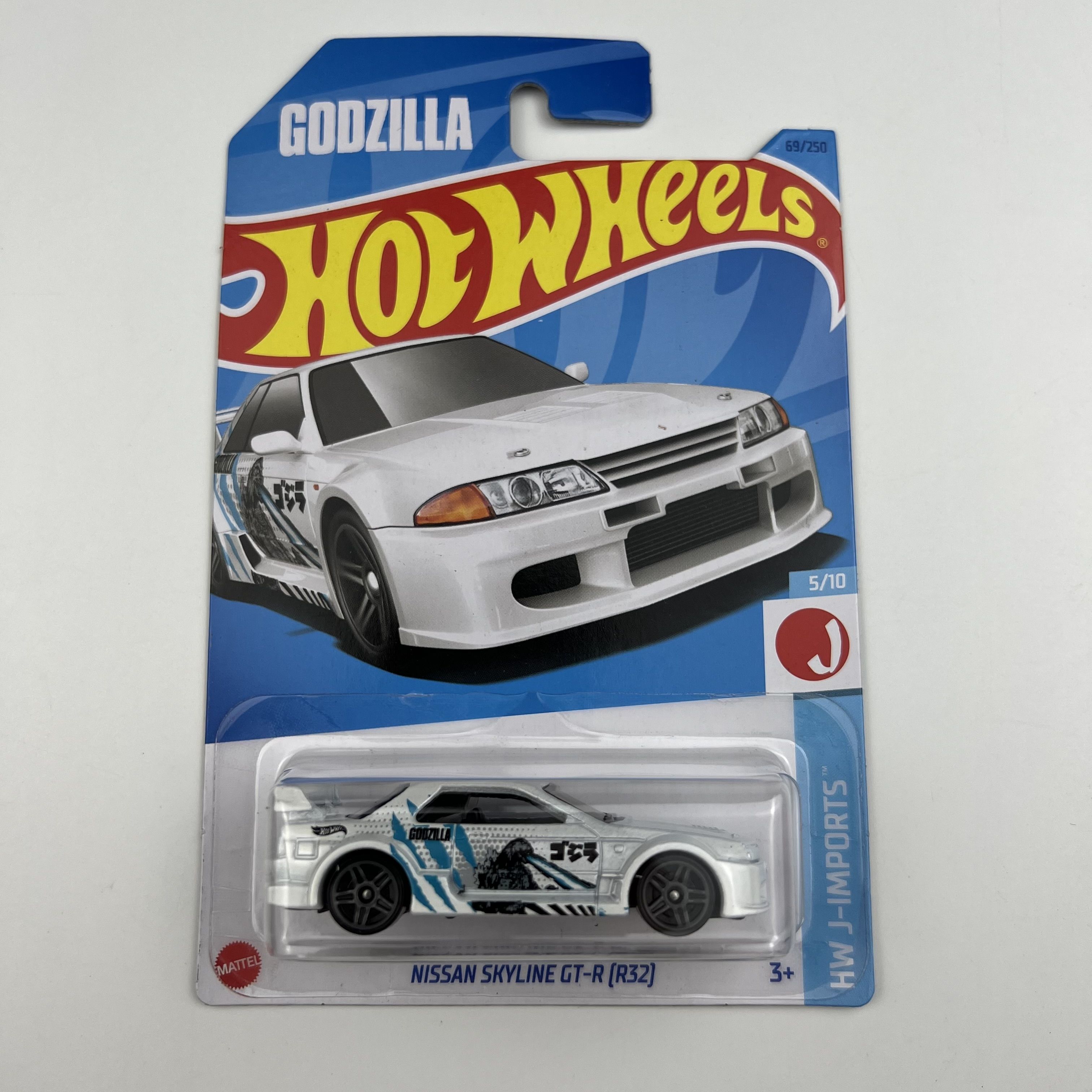 Машинка Hot Wheels коллекционная (оригинал) 2023 NISSAN SKYLINE GT