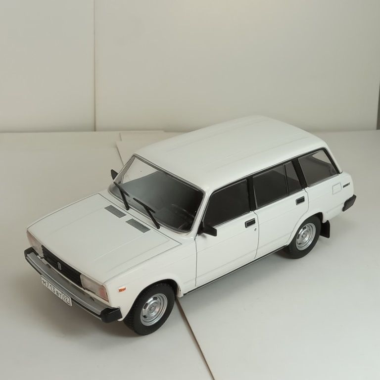 Масштабная модель ВАЗ-21044 "Жигули" - купить в интернет-магазине OZON ...
