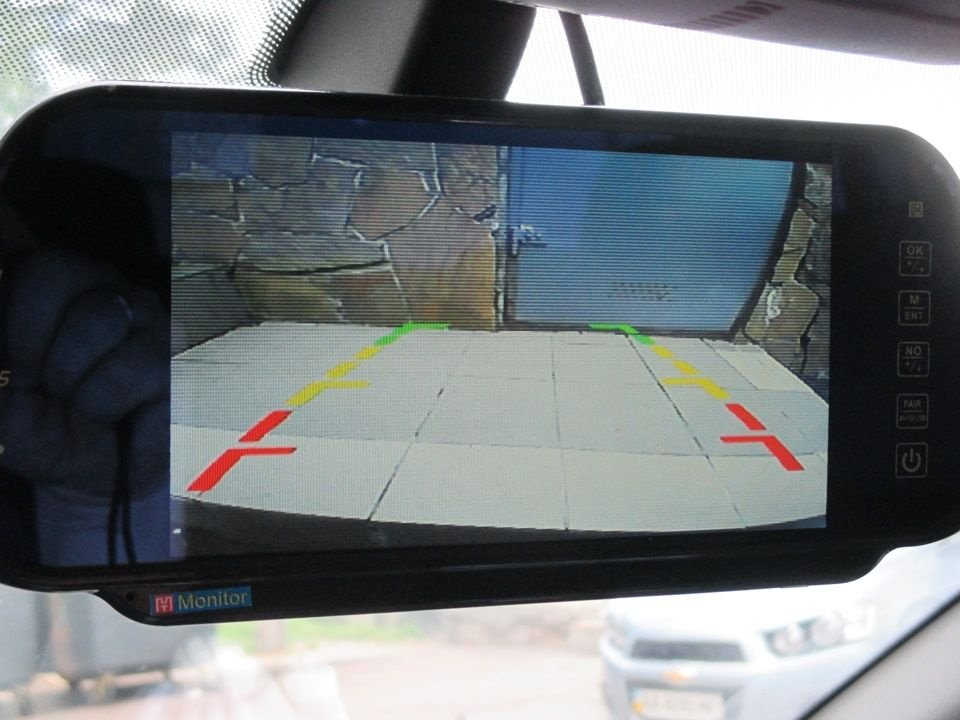 Парковочный комплект: мультимедийное зеркало заднего вида монитор 7 дюймов+камера заднего вида в рамке #1